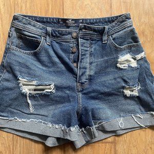 Size 29 * Hollister Curvy Ultra-Highrise Mom Shorts